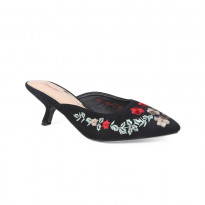 Apex Moochie Ladies Kitten heel Pumpies (71550A45)